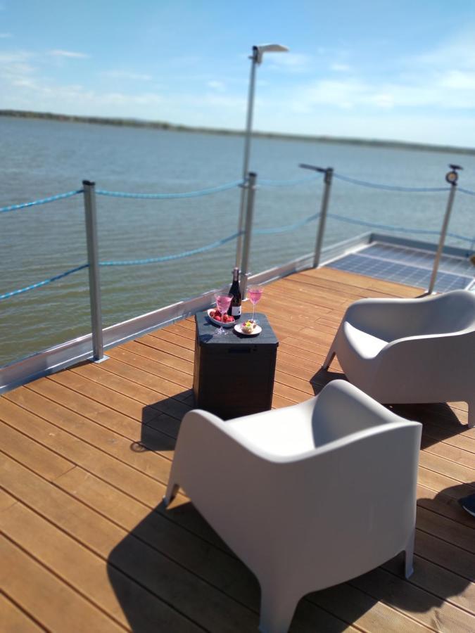 Houseboat Arka 1 - Domki Na Wodzie, Rower Wodny, Wifi, Parking Mielno  Bagian luar foto