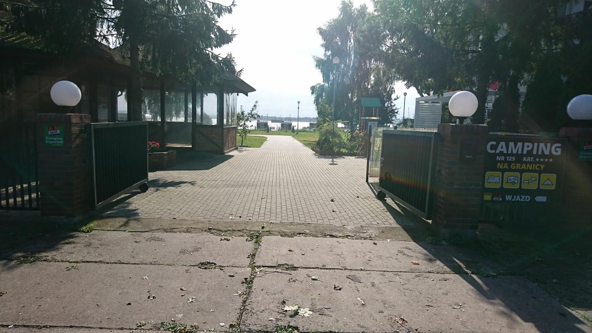 Houseboat Arka 1 - Domki Na Wodzie, Rower Wodny, Wifi, Parking Mielno  Bagian luar foto
